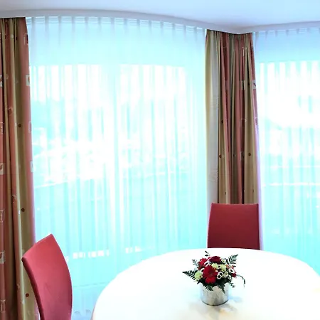 Feehof Apartament *